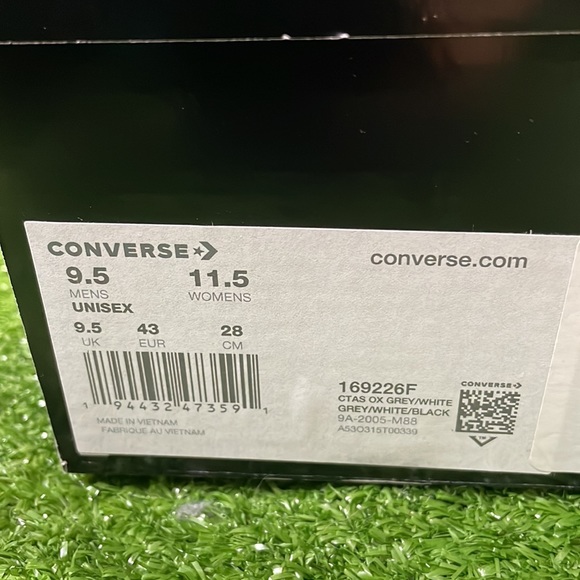 Converse 80th Anniversary Bugs Bunny 🥕 - Picture 8 of 12